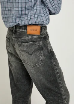 Straight-leg jeans