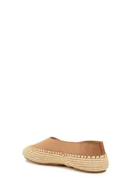 Strength raffia and suede flats