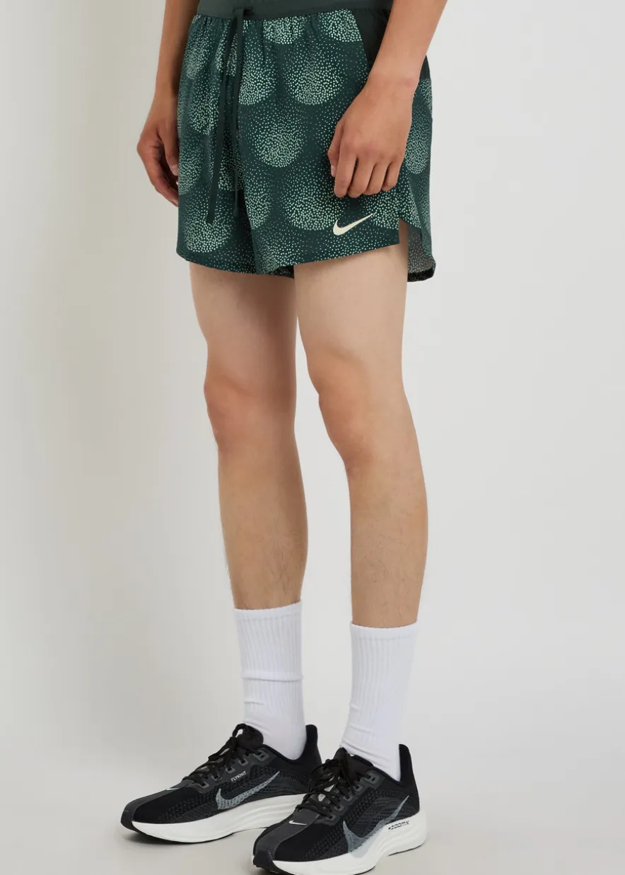 Stride Dri-FIT 5" printed running shorts