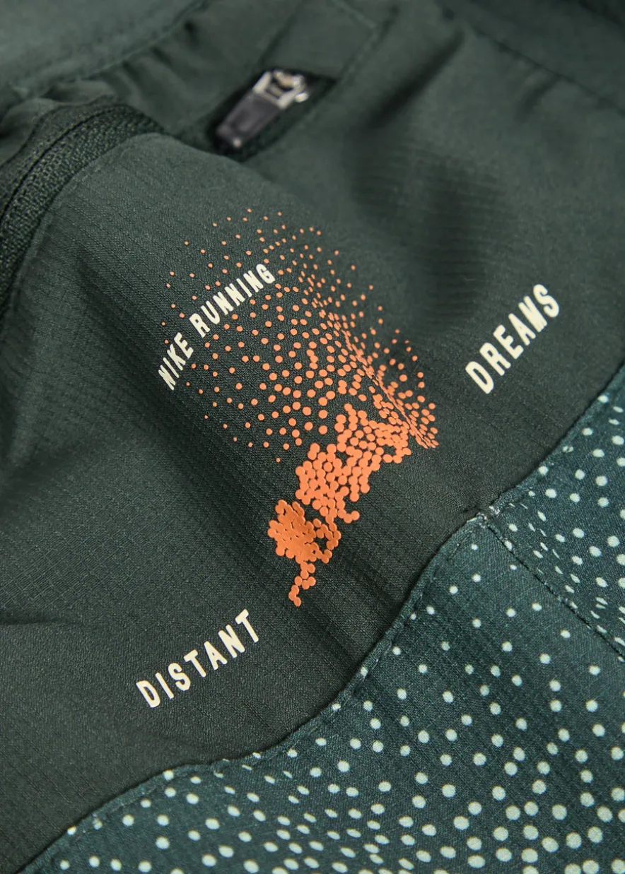 Stride Dri-FIT 5" printed running shorts