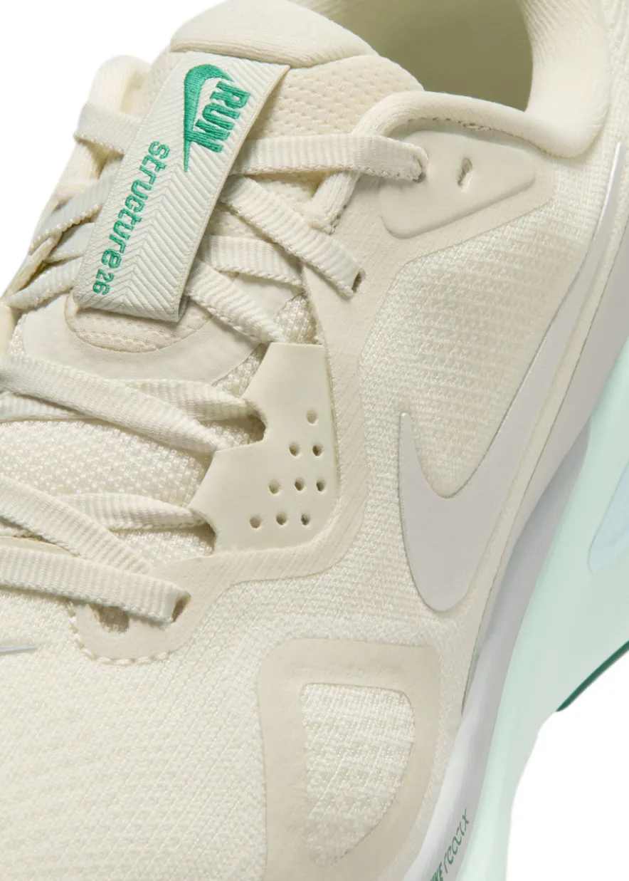 Structure 26 sneakers