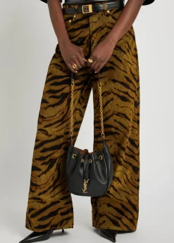 Supple logo leather bucket bag