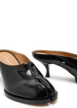 Tabi City 55 glossed leather mules