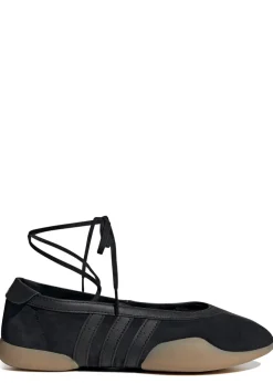 Taekwondo Mei ballet sneakers