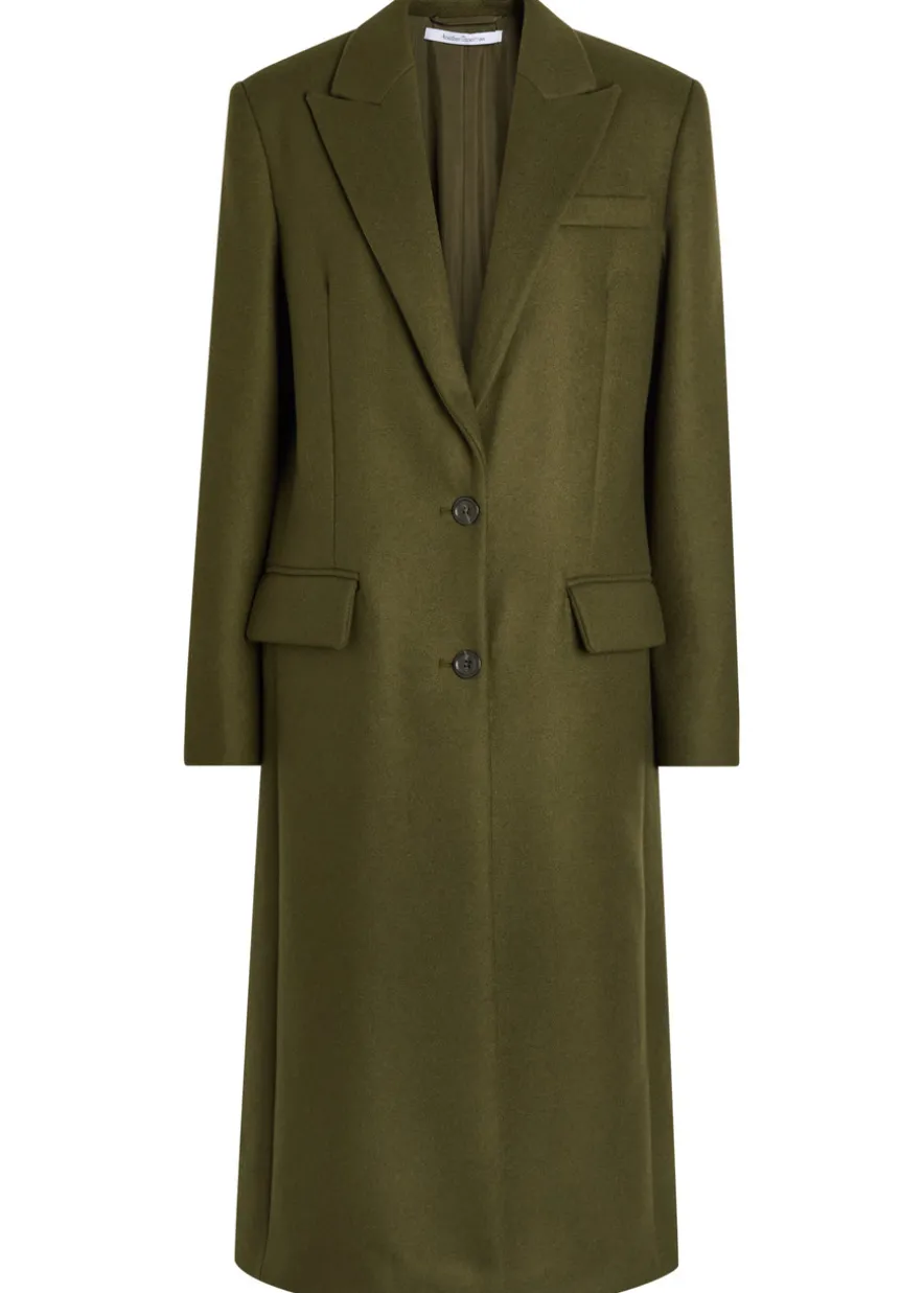 Tailored wool coat