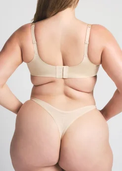 Teardrop push-up bra