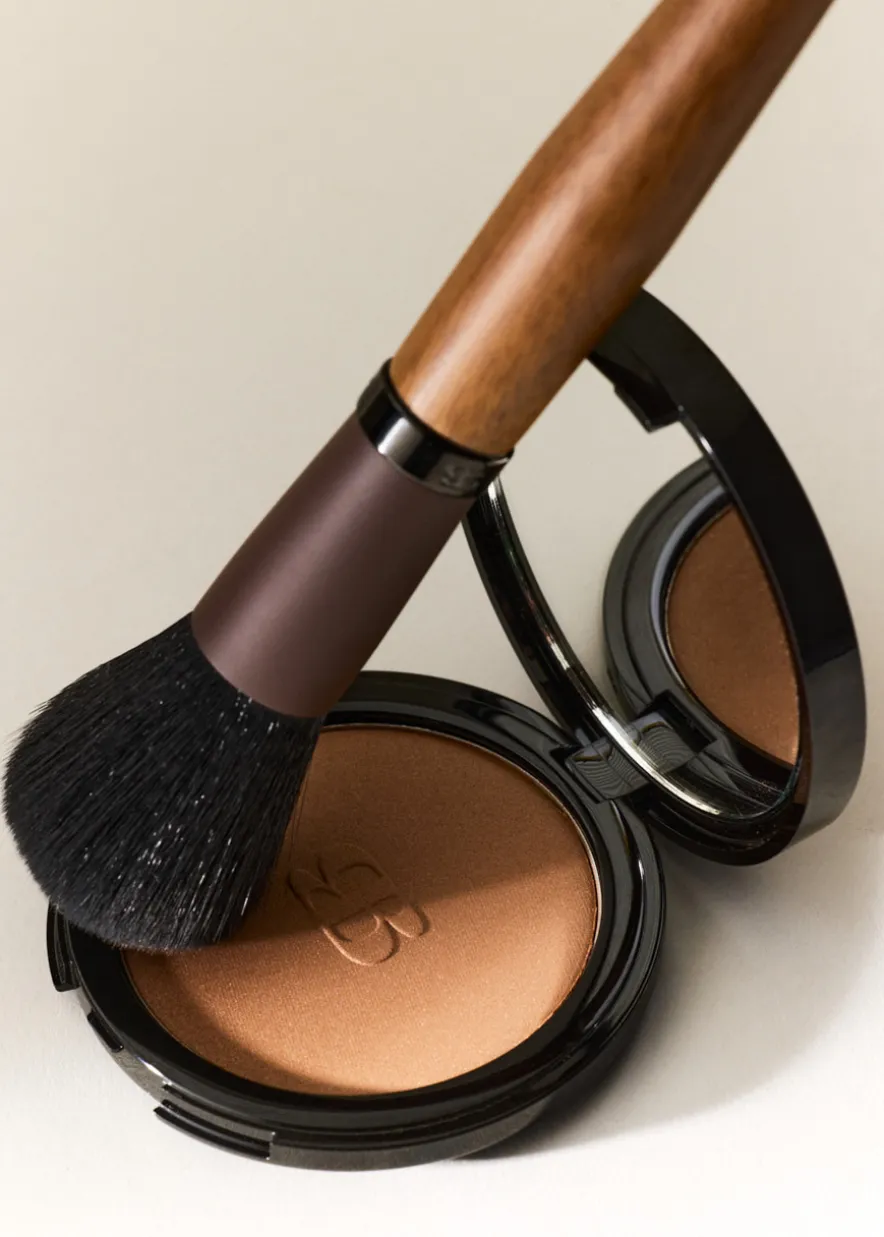 The Bronzer Brush