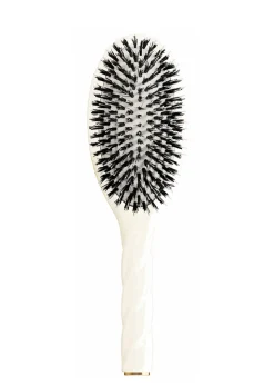 The Essential Do-It-All No2 Creamy White