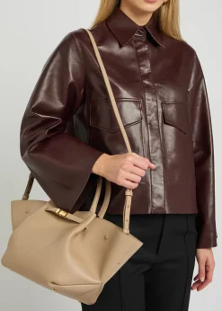 The Midi New York grained leather tote bag