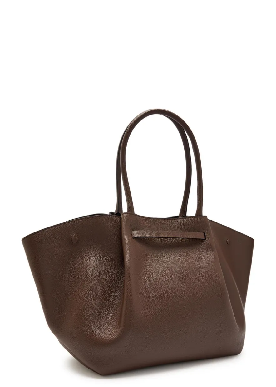 The New York crocodile-effect leather tote