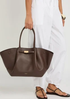 The New York crocodile-effect leather tote