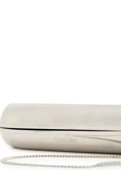 The One metal clutch