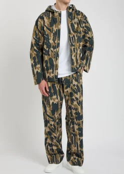 Tour Divot camouflage-print nylon trousers