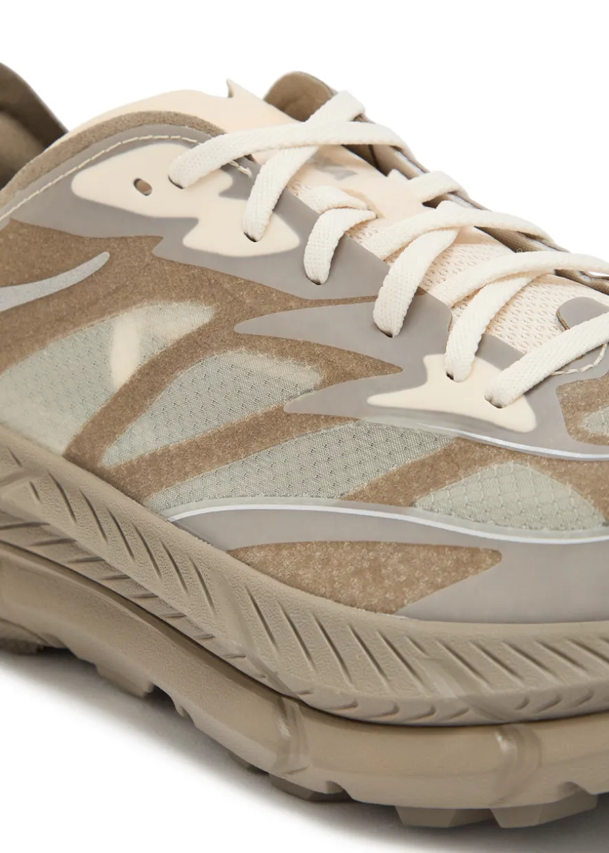 U Mafate Speed 4 Lite panelled mesh sneakers