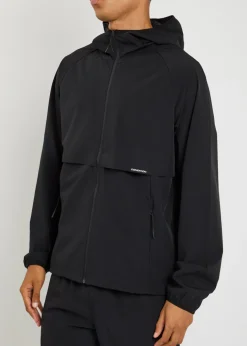 Ventilated shell jacket