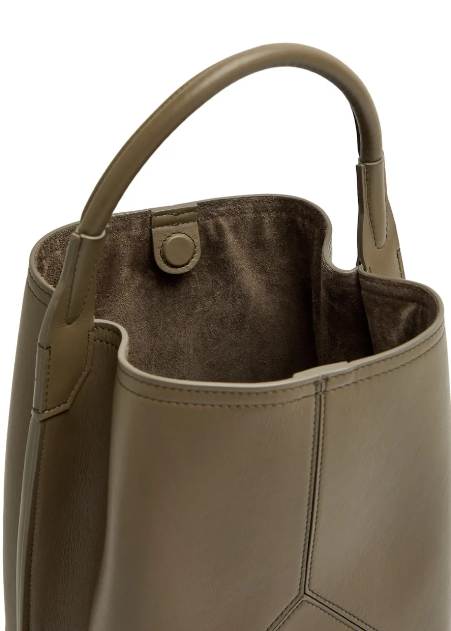 Victoria leather bucket bag