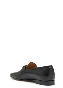VLogo grained leather loafers