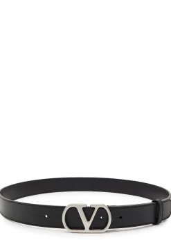 VLogo leather belt