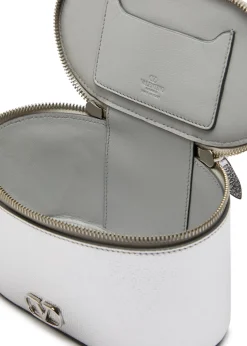 VLogo metallic grained leather vanity case bag