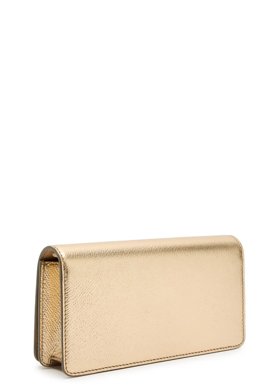 VLogo metallic grained leather shoulder bag