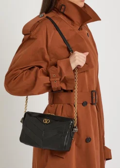 VLogo panelled leather shoulder bag