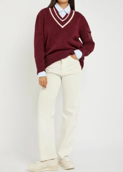 V-neck knitted jumper