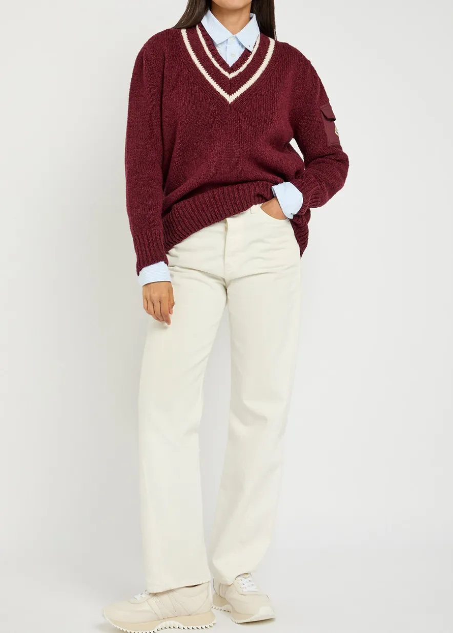 V-neck knitted jumper