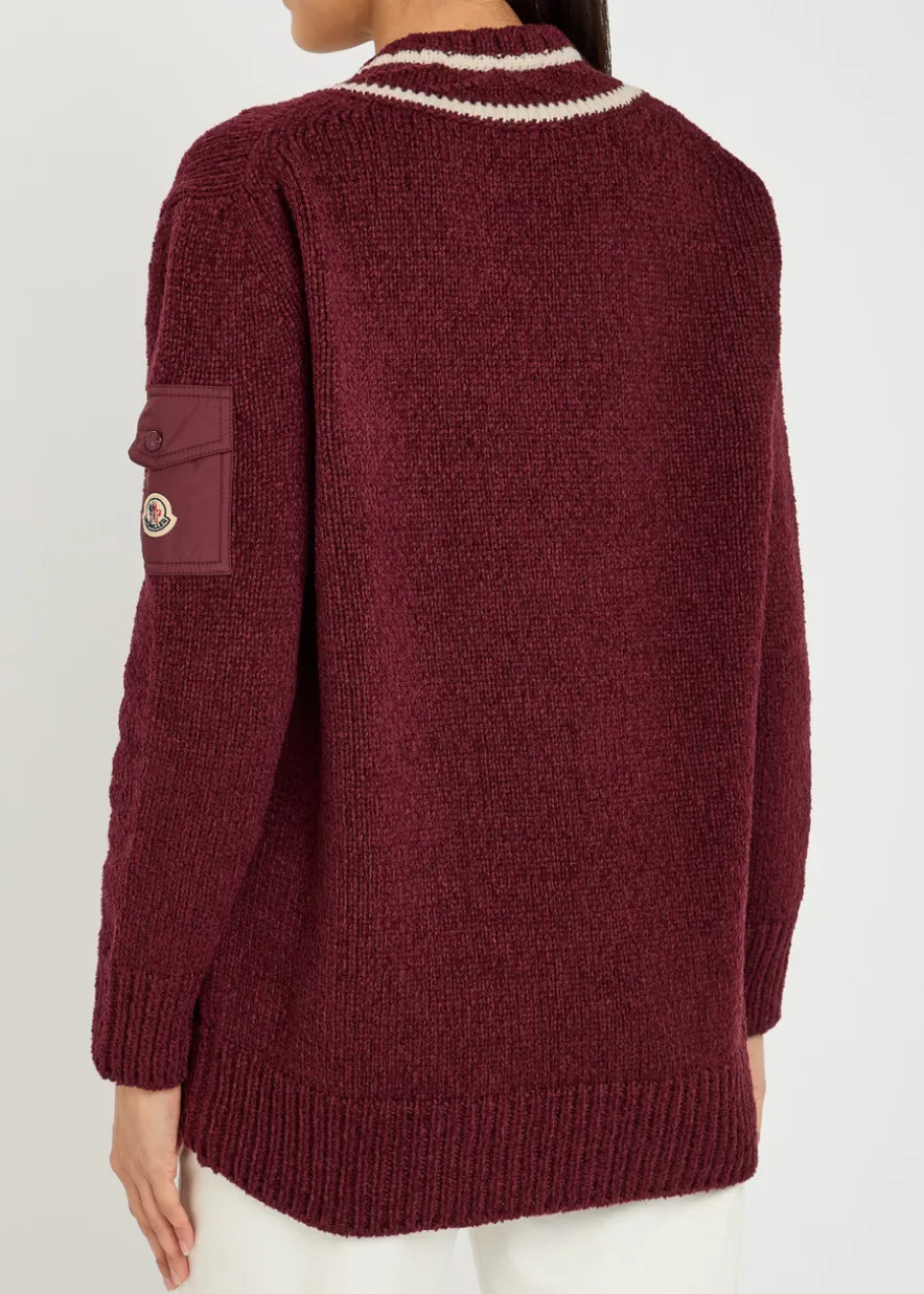 V-neck knitted jumper