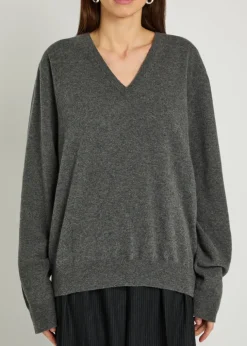 V-neck wool jumper