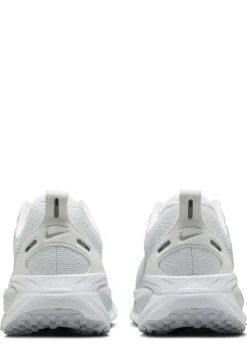 Vomero 18 sneakers