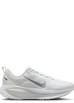 Vomero 18 sneakers