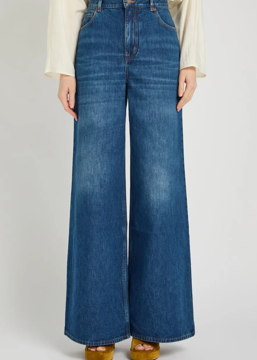 Wide-leg jeans