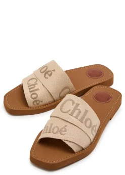 Woody logo canvas sliders