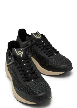 YP 305 Performance mesh sneakers