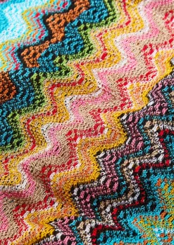 Zigzag fringed fine-knit scarf